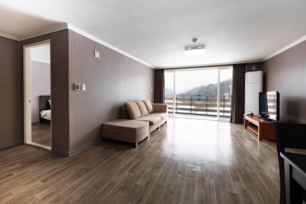 Hotel Bears Town à Pocheon Extérieur photo