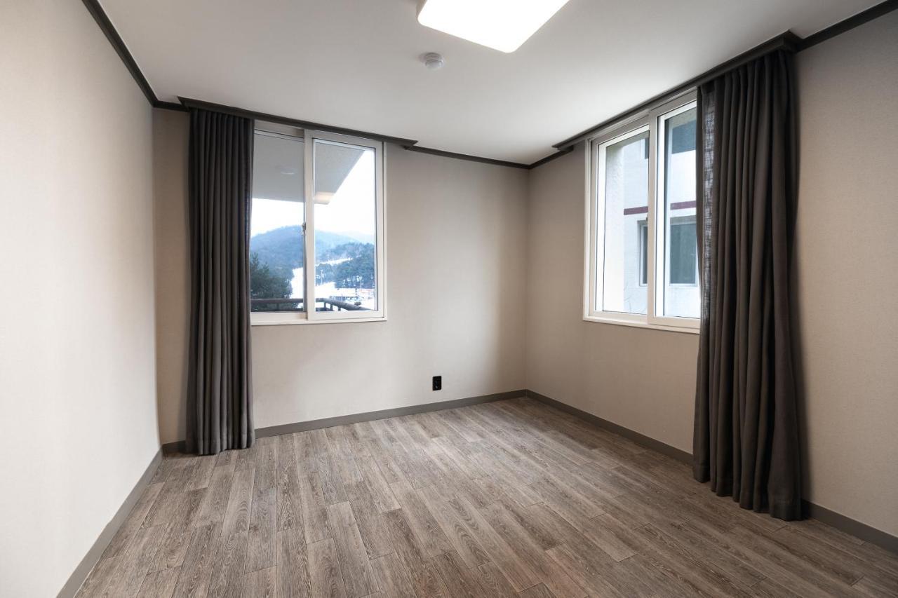 Hotel Bears Town à Pocheon Extérieur photo